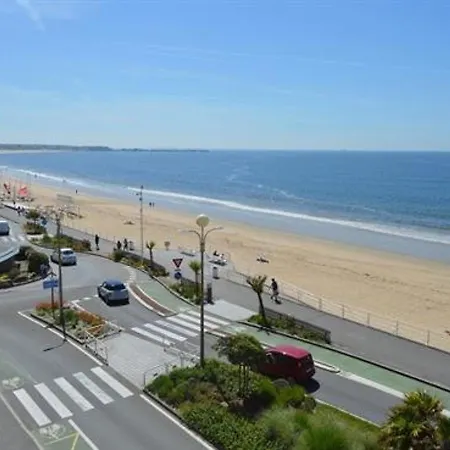 Apartment En Bord De A Avec Balcon, Parking Et Commodites A Proximite ! - Fr-1-392-31 La Baule-Escoublac